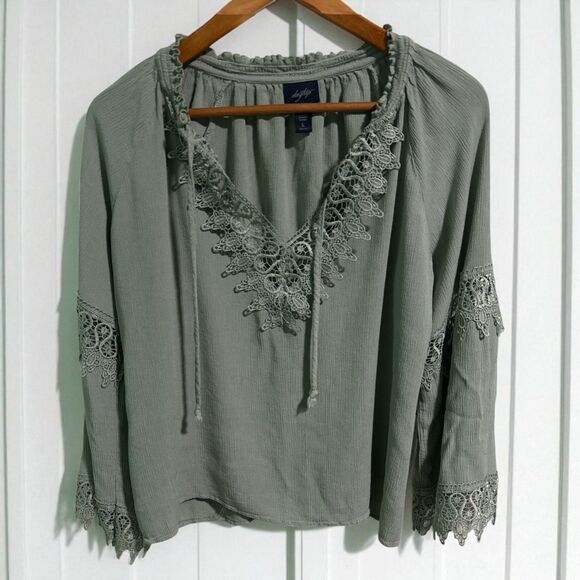 Daytrip Boho Peasant Blouse Women’s Large Green Crinkle Rayon Crochet Detail - Picture 1 of 6